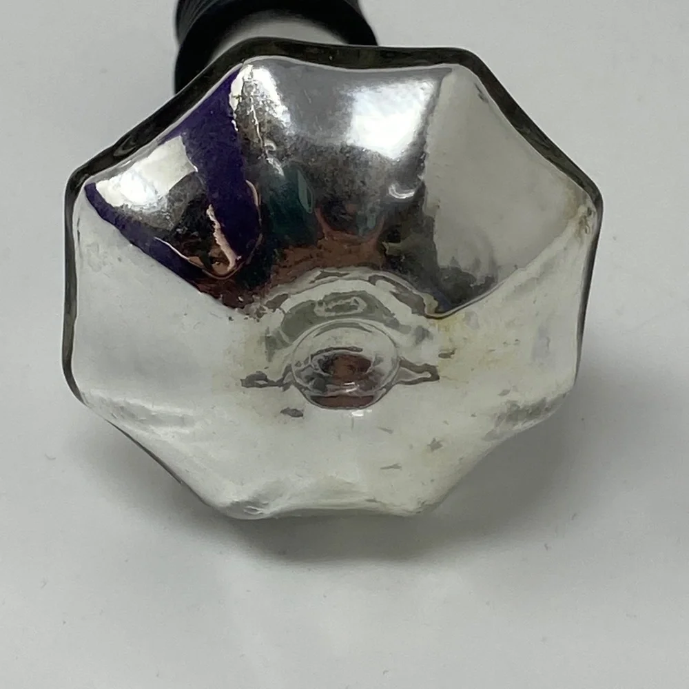 Silver Tone Metallic Glass Vintage Door Knob Style Wine Bottle Stopper
